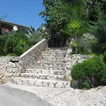 Apartmarin شقة *